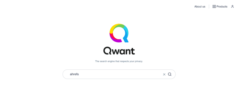 Qwant's homepage. Search term "ahrefs" in text field